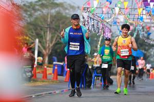 BIB: 46838, 42125
                            <button type="button" onclick="openModal(9907022)" class="btn btn-primary btn-sm float-right btn-popup" data-toggle="modal" data-target=".modal-high-quality">
                        <i class="fas fa-shopping-cart"></i> Add to Cart
                    </button>
                                            <button type="button" onclick="isThisMe(9907022, true)" class="btn btn-success btn-sm float-right btn-popup btn-isme hidden" data-toggle="tooltip" data-placement="bottom" title="นี่คือรูปของคุณใช่ไหม คลิกที่นี่เพื่อเอาเข้าอัลบั้ม">
                        <i class="fas fa-plus"></i> Add to album
                    </button>
                    <button type="button" onclick="isThisMe(9907022, false)" class="btn btn-warning btn-sm float-right btn-popup btn-isnotme hidden">
                        <i class="fas fa-ban"></i> Remove from album
                    </button>